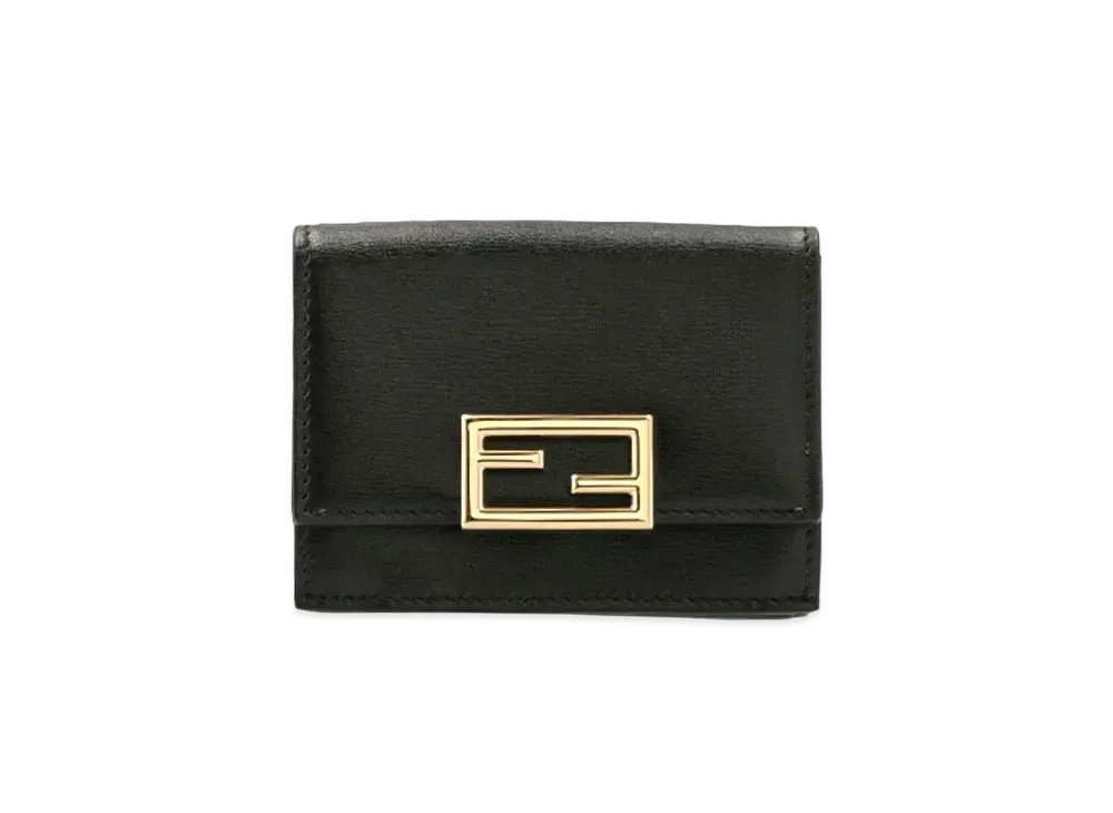 フェンディ(FENDI)スニーカー 人気の新作/中古通販【スニーカーダンク】