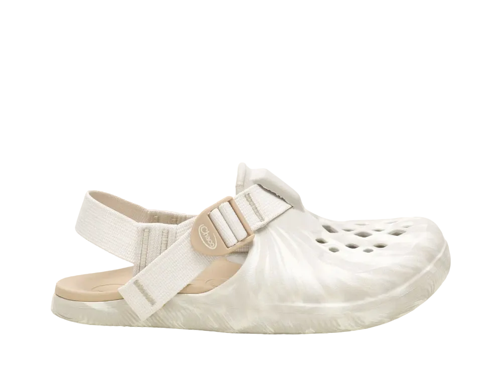 CHACO Women's Chillos Clog "Dessert Sand" 12365289