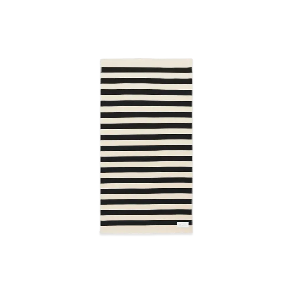 AMI PARIS Sea Clothing "White/Black"