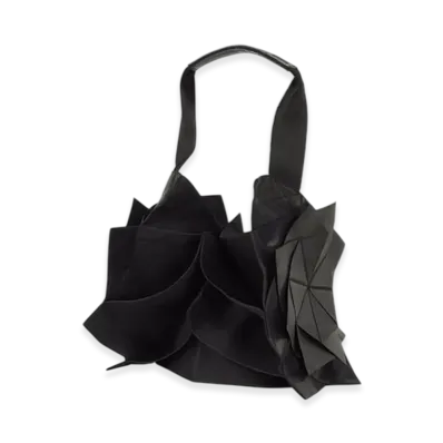 132 5. ISSEY MIYAKE Standard Bag "Black/Luster"