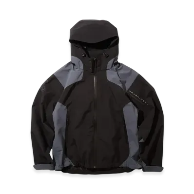 Diaspora skateboards PRAGMATECH Mountain Jacket "Black"