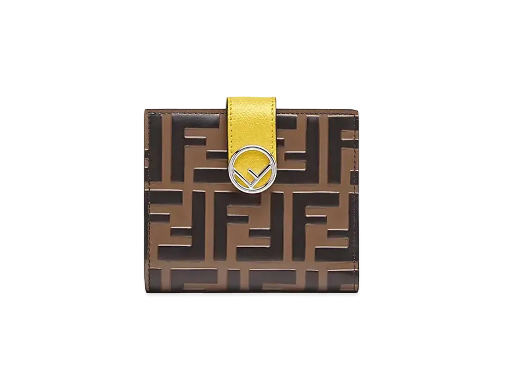 フェンディ(FENDI)スニーカー 人気の新作/中古通販【スニーカー