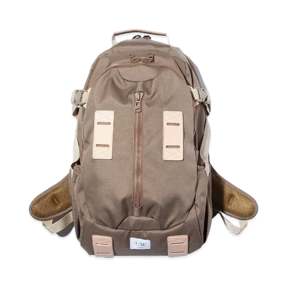 F/CE. 950 Travel BP "Coyote"