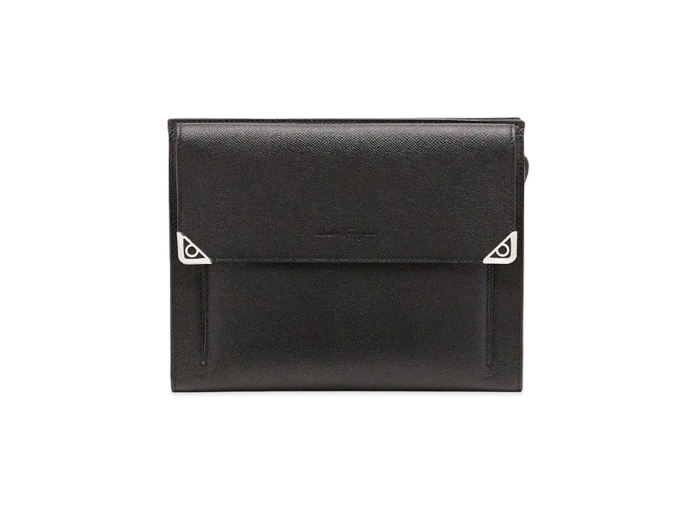 サルヴァトーレフェラガモ ポーチ 