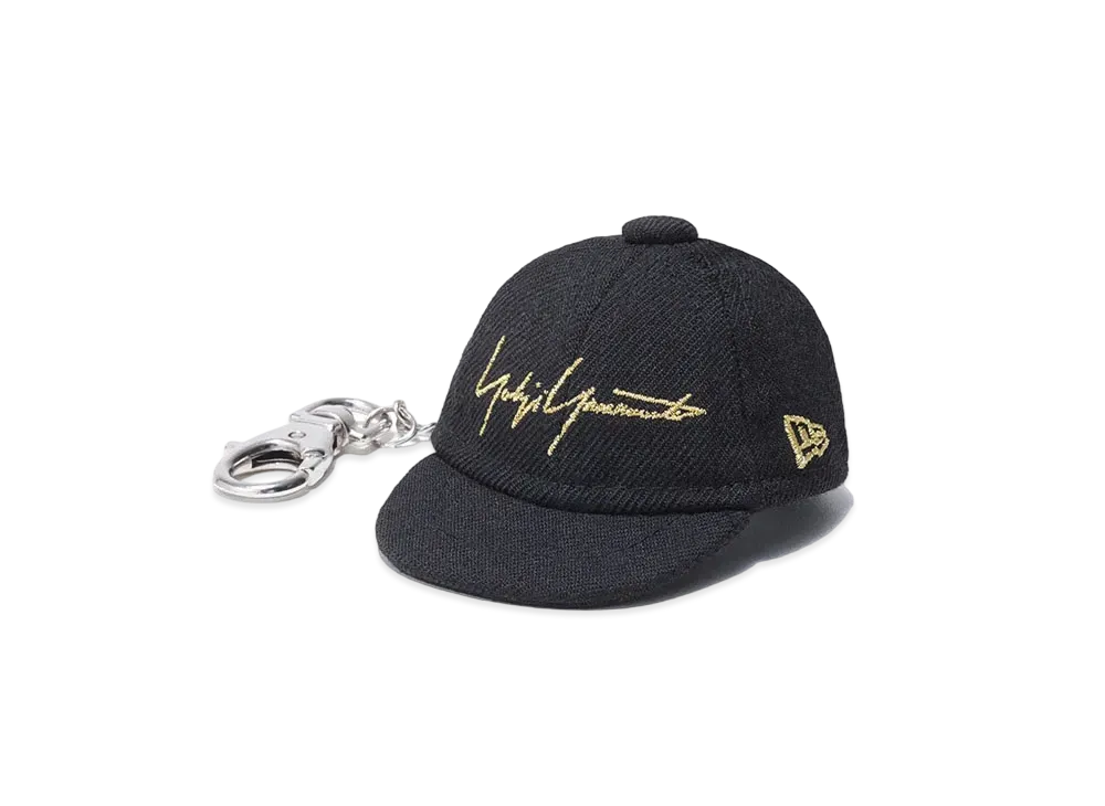 Yohji Yamamoto Pour Homme NEW ERA METALLIC GOLD SIGNATURE CAP KEY HOLDER "Black"