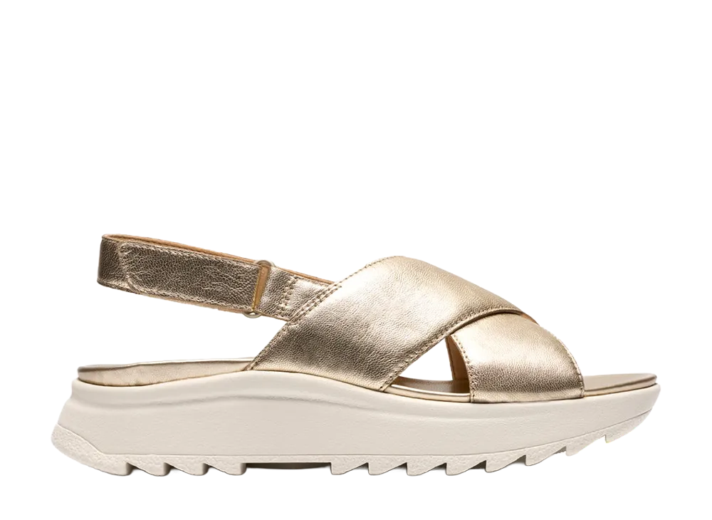 Clarks Women's DashLite Wish "Gold Leather"