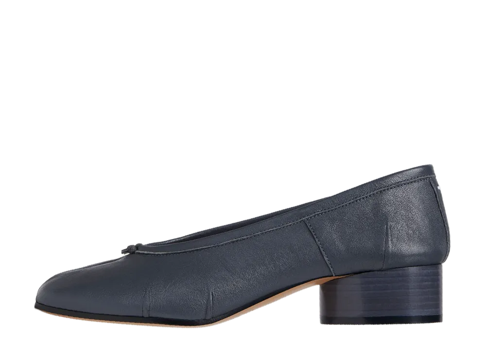 Maison Margiela Women's Tabi Ballerinas "Grey"