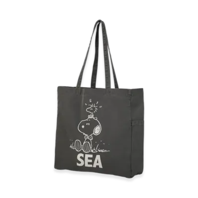 WIND AND SEA x SMOOTHY Snoopy Pigment Tote Bag "Black"