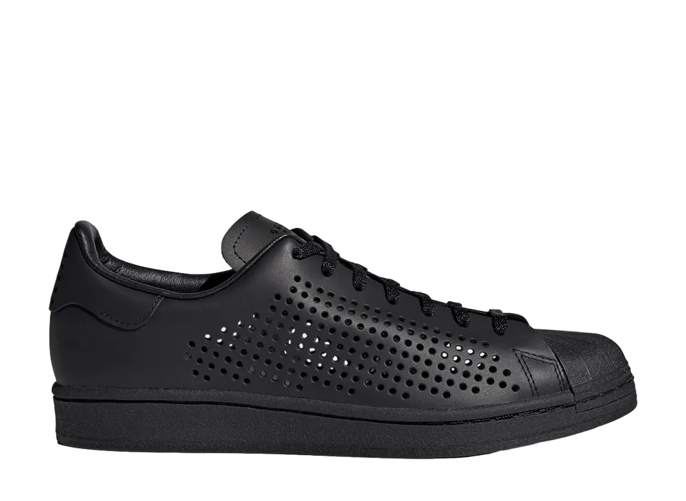 adidas Superstar "Core Black"