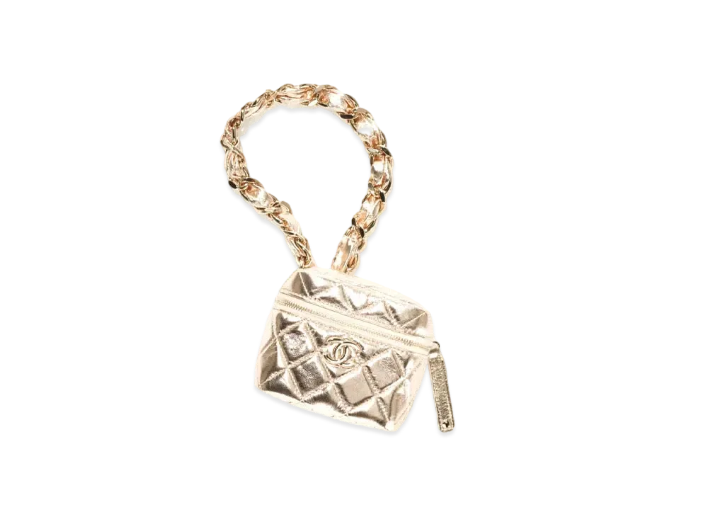 CHANEL Clutch Bag Metallic Lambskin "Gold"