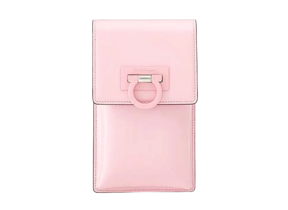 ほぼ未使用品フェラガモ スマホショルダーバック　ピンク サルバトーレ フェラガモ トライフォリオ スマートフォン ホルダー