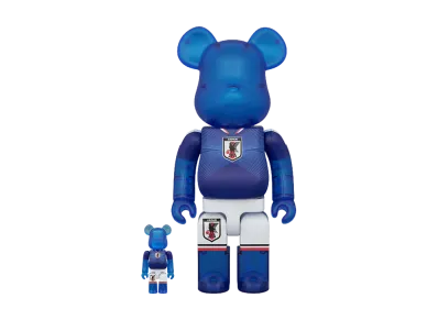 MEDICOM TOY "BEARBRICK" Official Licensed Product Of The Japan National Football Team: Japan National Football Team Ver. 100% & 400%