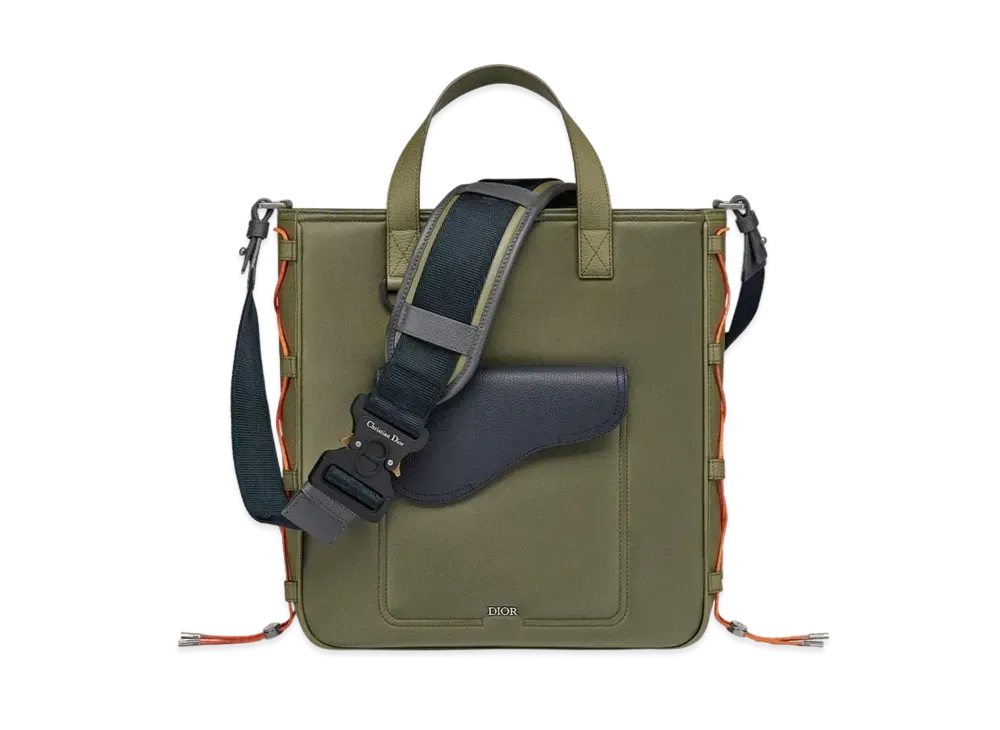 ディオール x サカイ サドル ショルダー ストラップ トートバッグ "オリーブ" 1ADSH198USF_H65E