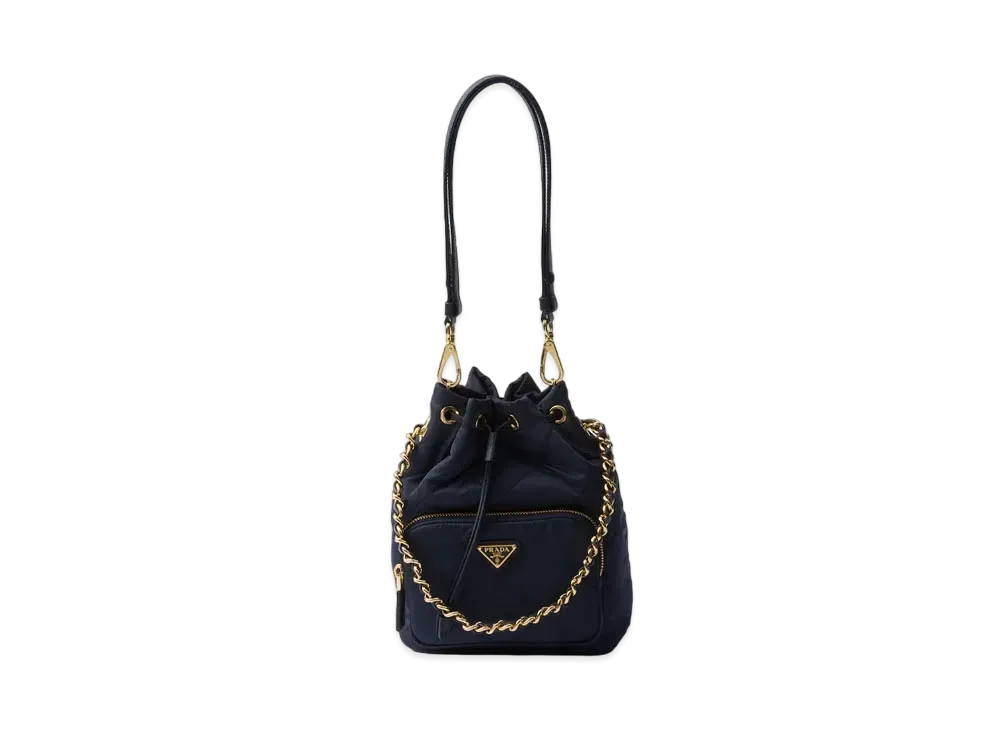 プラダ リエディション 1995 チェーン リナイロン ショルダーバッグ