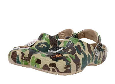 A BATHING APE®︎ × Crocs Clog "Green"