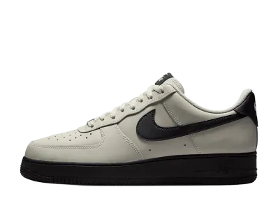 Nike Air Force 1 '07 "Light Bone/Black"
