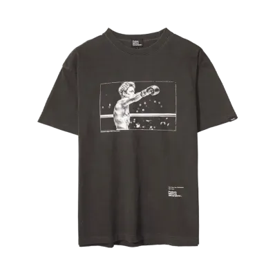 武尊 引退記念 \ Posture_Method, Dimensions_ x Takeru Natural Born Krusher 2026 Tee "CHARCOAL"