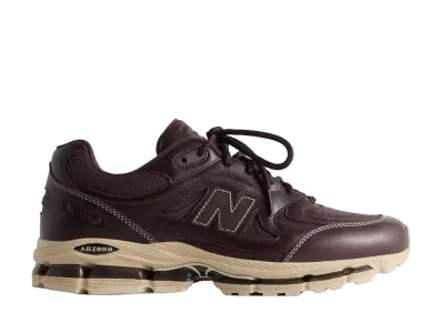 KITH × New Balance 2011 "Fudge/Black Coffee"