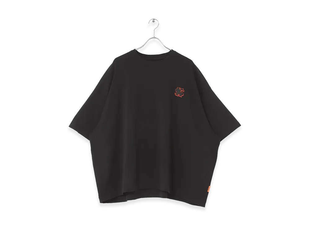 SEE SEE Super Big Outline Tee "Black"
