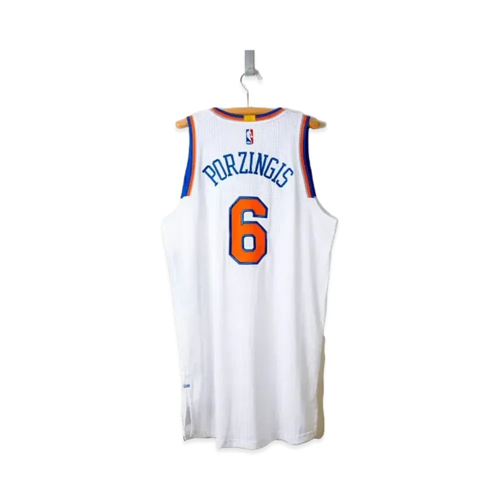 #6 Kristaps Porzingis New York Knicks 2016-17 "Home"