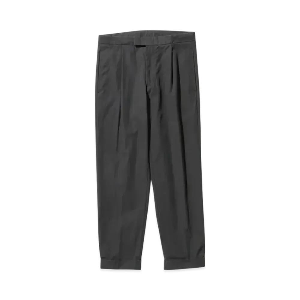 BEAMS 1 Pleat Travel Comfort Cloth "ChacoalGray"