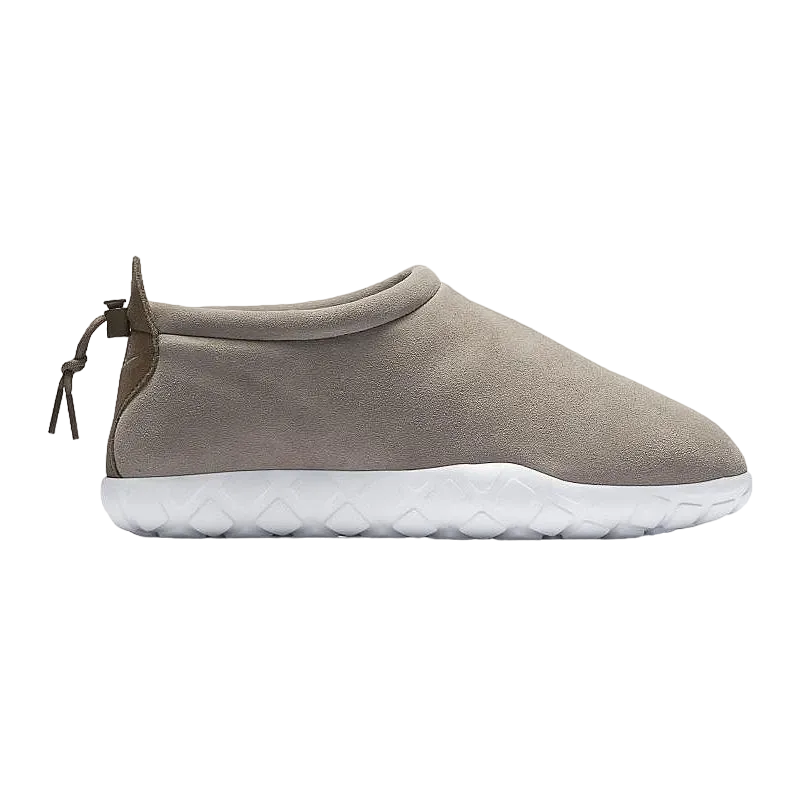 ナイキ エアモックウルトラ "ライトトープ/パロミノ/ホワイト"