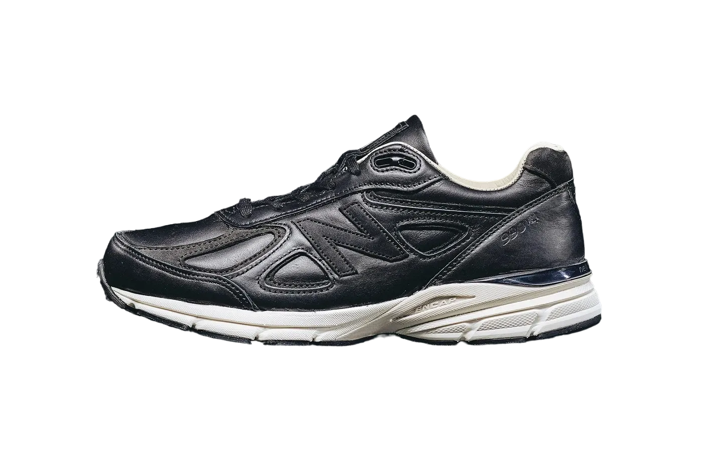 ダブルタップス × ニューバランス 990V2 