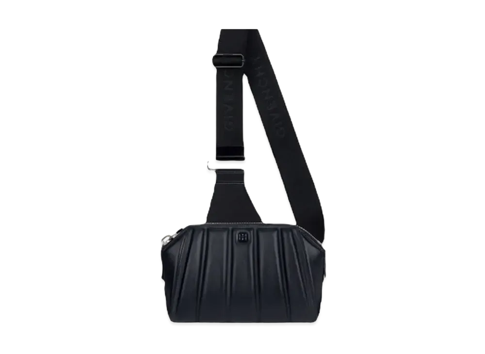GIVENCHY Small Antigona Crossbody Bag in Padded Leather "Black"