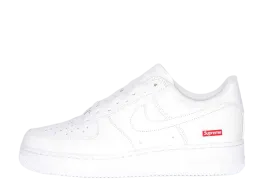 シュプリーム × ナイキ エアフォース1 ロー "ホワイト"