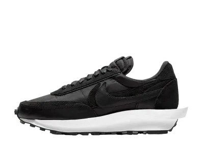 サカイ × ナイキ LDV ワッフル "トリプルブラック"