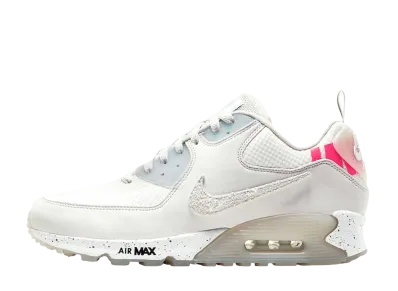UNDEFEATED × Nike Air Max 90 "Platinum Tint/Sail"