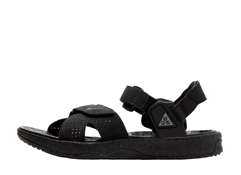 Nike ACG Air Deschutz "BLACK"