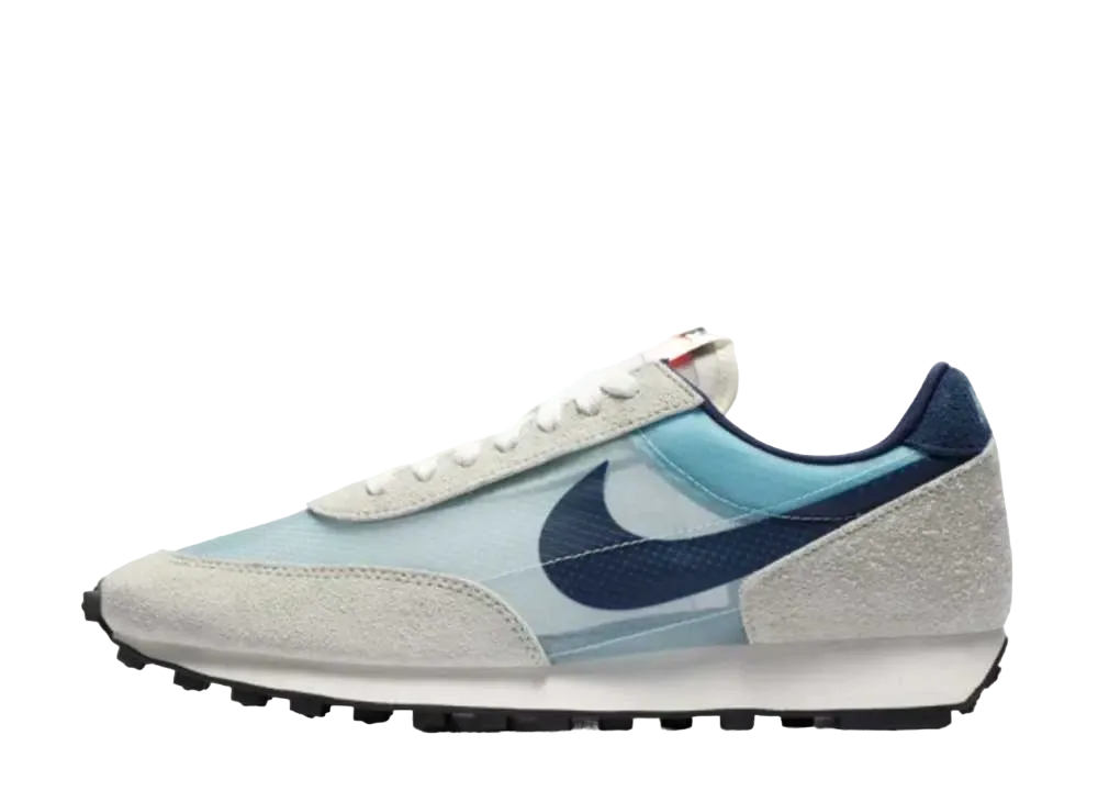 ナイキ デイブレイク "ティールティント"