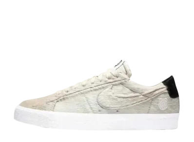 メディコムトイ × ナイキ SB ブレーザー ロー "ベアブリック"