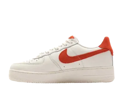 ナイキ エアフォース1 ロー クラフト "マントラ オレンジ"