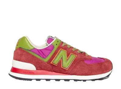 STRAY RATS × NEW BALANCE ML574 "PURPLE"
