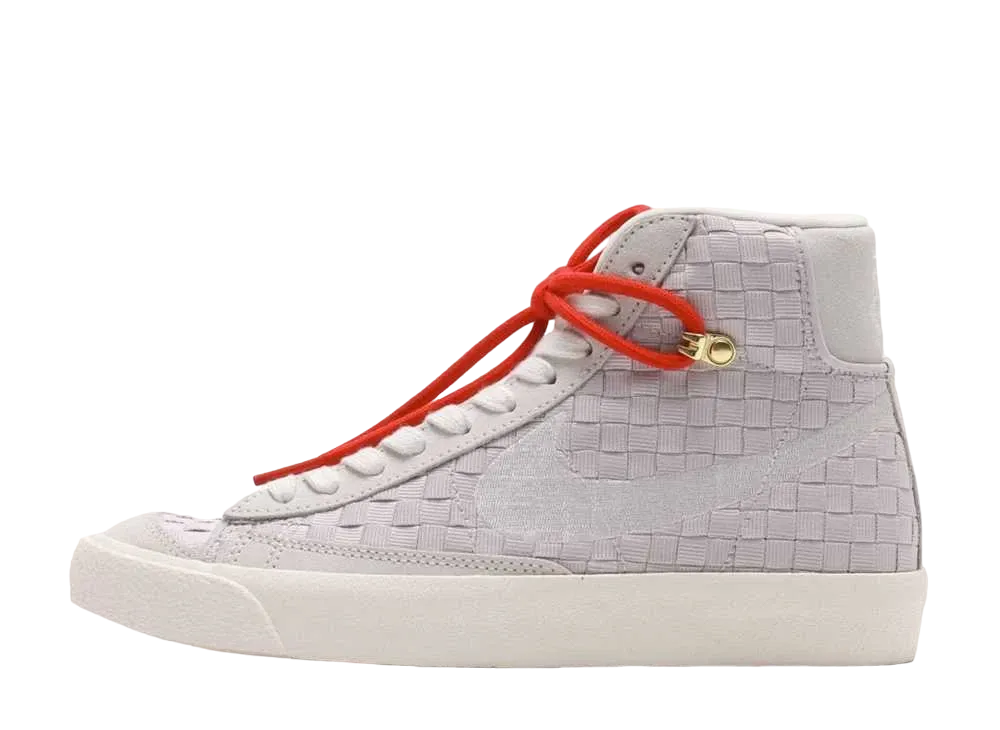 NIKE Women's BLAZER MID 77 "SASHIKO" WHITE