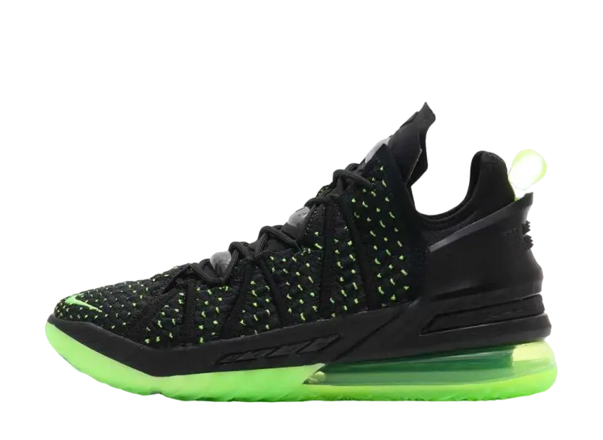 ナイキ レブロン 18 “ダンクマン"