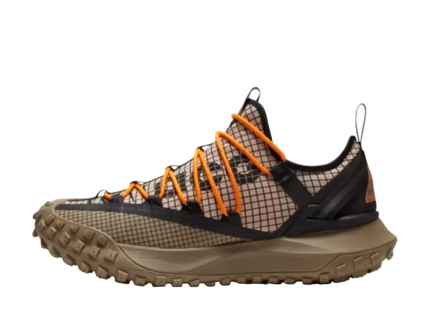 ナイキ ACG マウンテン フライ ロー "フォッシルストーン"