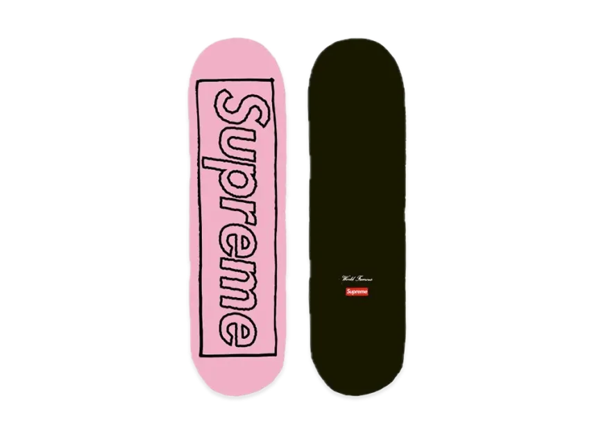 Supreme x KAWS Chalk Logo Skateboard Supreme x KAWS Chalk Logo Skateboard