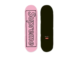 Supreme x KAWS Chalk Logo Skateboard Supreme x KAWS Chalk Logo Skateboard
