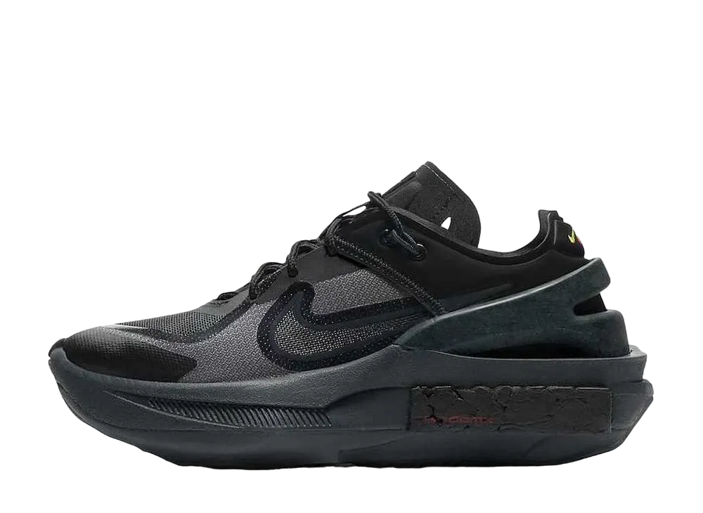 NIKE Women's FONTANKA EDGE "TRIPLE BLACK"
