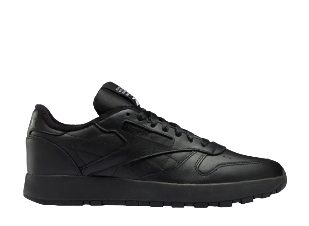 Maison Margiela × Reebok Classic Leather Tabi "Black"
