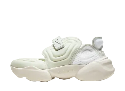 ナイキ ウィメンズ エア アクア リフト "セイル"