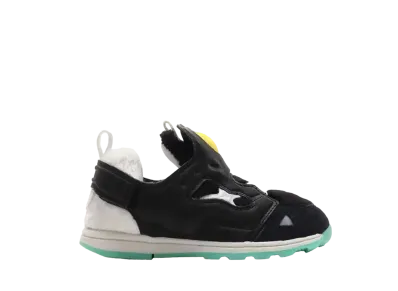 DORAEMON × atmos × REEBOK VERSA PUMP FURY "BLACK"