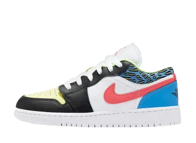 ナイキ GS エアジョーダン1 ロー "ブラック/ライトフュージョンレッド/ホワイト/コースト"