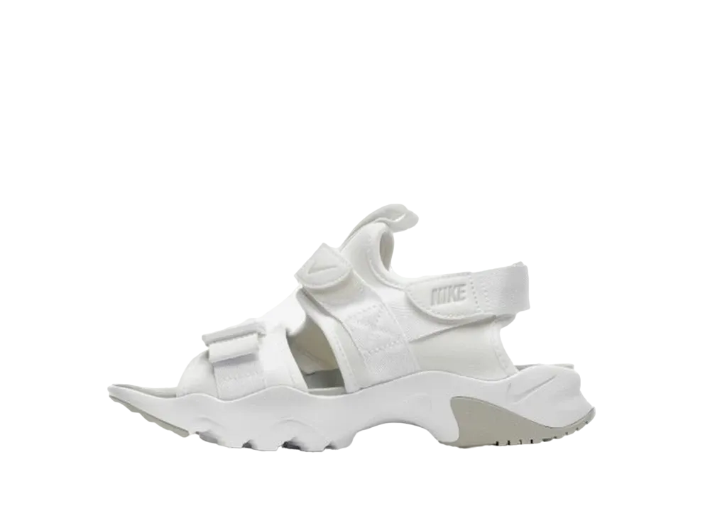 ナイキ ウィメンズ キャニオン サンダル "ホワイト"