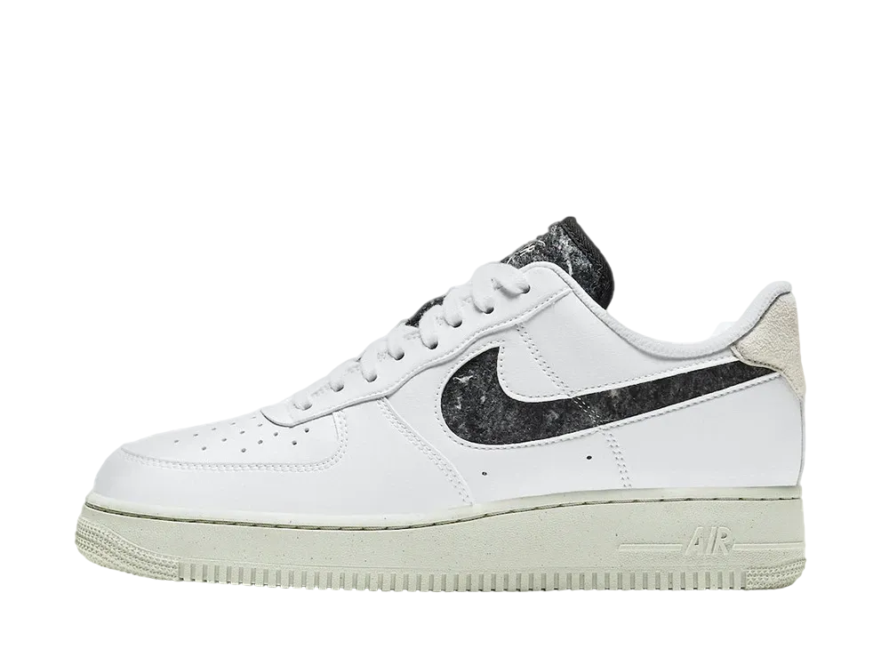 Nike Air Force 1 Low '07 SE "Light Bone"