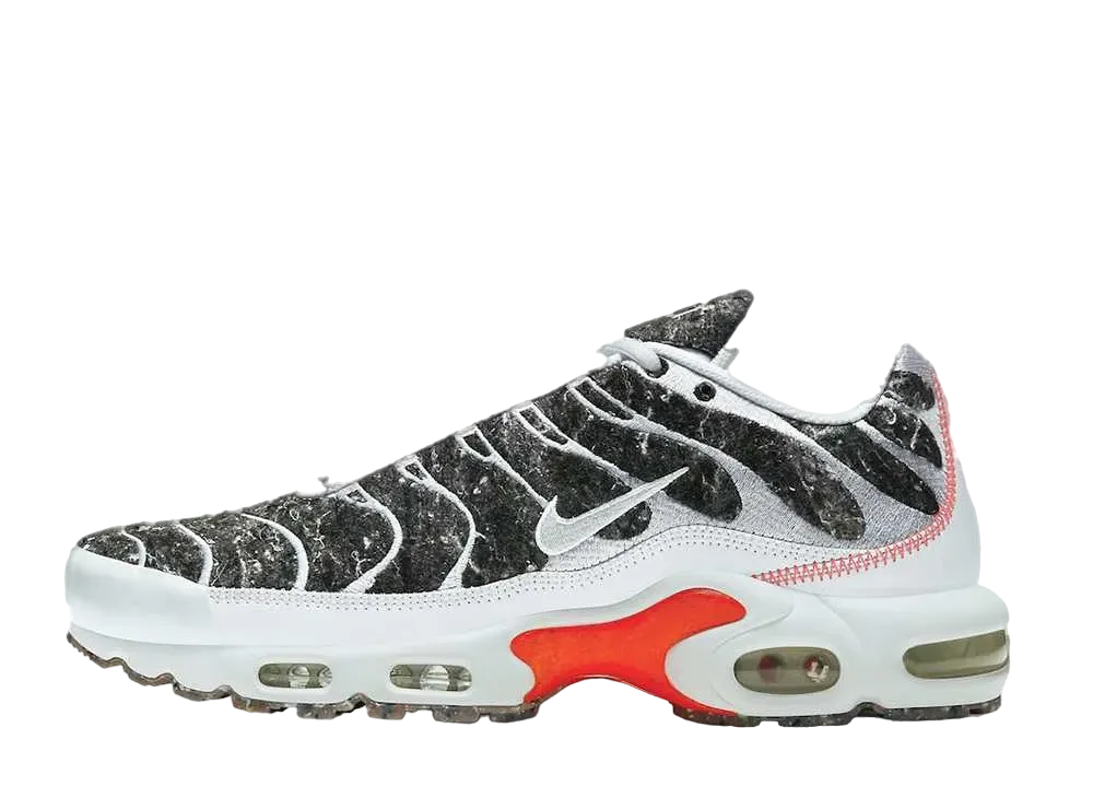 Nike Air Max Plus "Essential Crater"