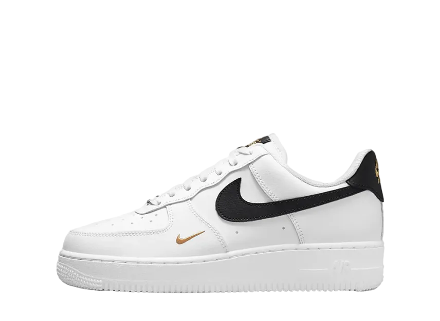 Nike Women's Air Force 1 Low 07 Essential Nike Women's Air Force 1 Low 07 Essential